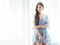 [美女] 靓丽白皙美女菲儿丝滑诱惑 19P